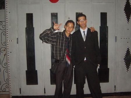 c est moi avec mon cousin amine